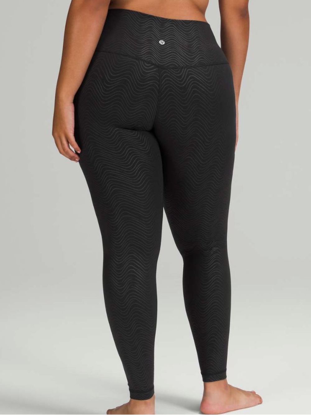 Lululemon Align High-Rise Pant 28"
Aqueous Emboss Black 8 NWT